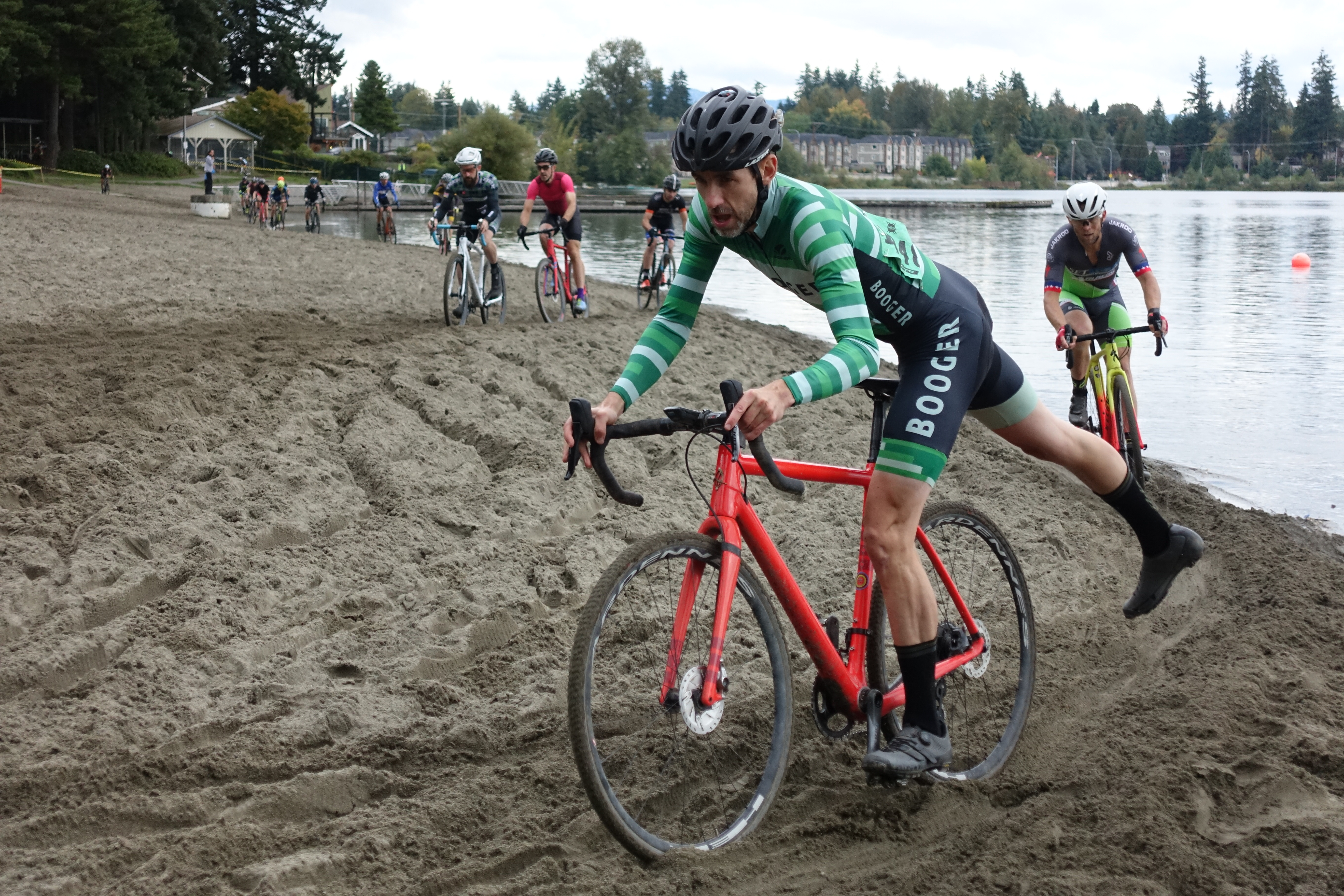 This racer took the low line and dismounted just before exiting the beach.