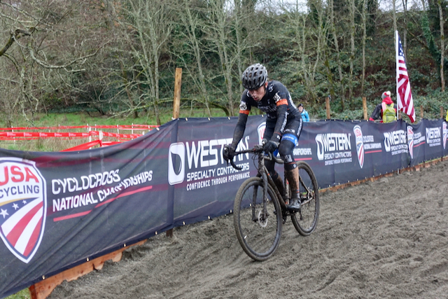 Jack Spranger drilling it through the sand pit to stay clear of Bend's Ian Brown who had an unfortunate mechanical in the Junior Boy's 15-16 #CXNats championship race.